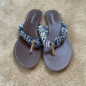 Francesca sandals. Size 8. 1/4 inch heel